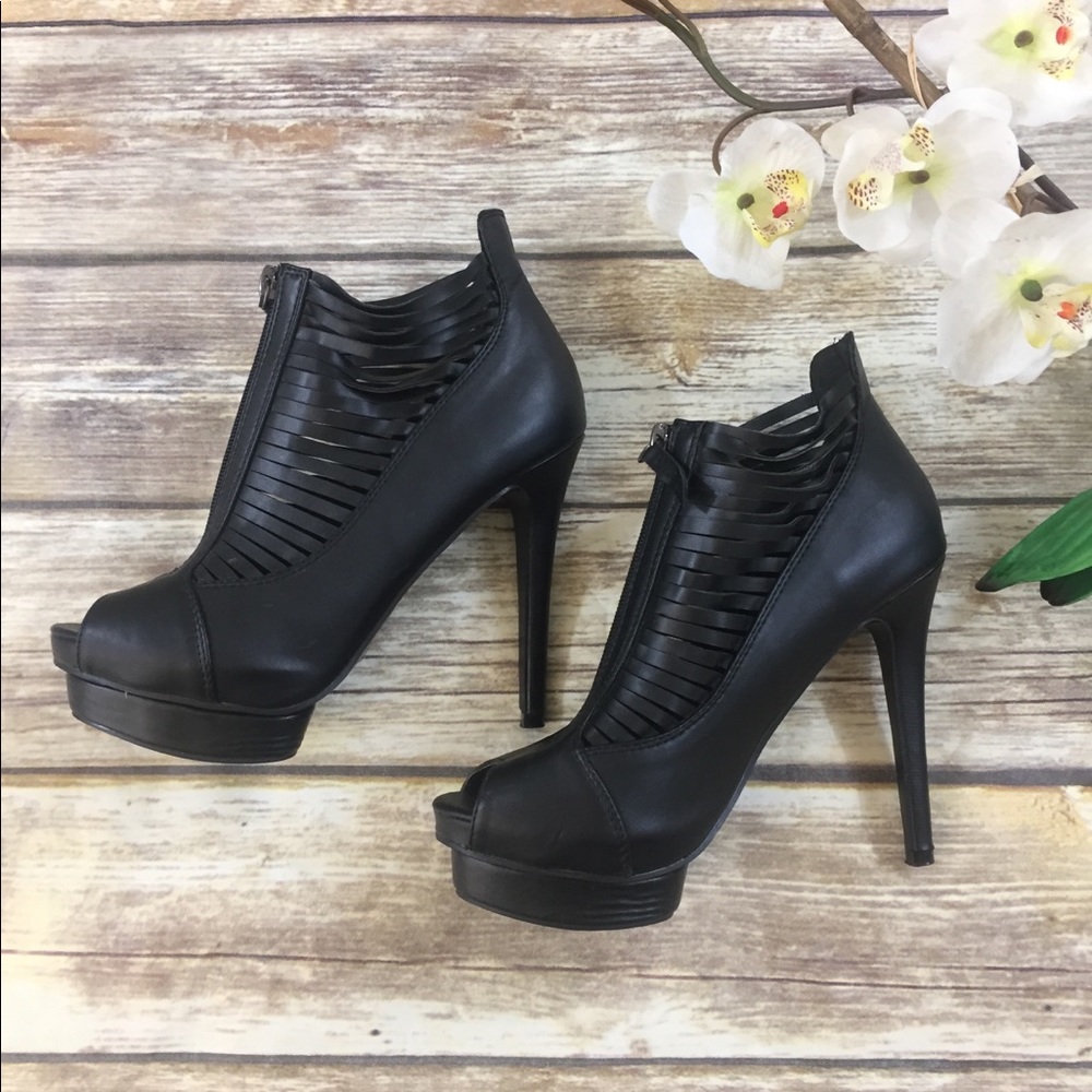 JUSTFAB BEEP TOE BLACK STILETTOS